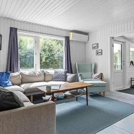 Holiday home Awesome In With Wifi Hojby
